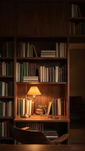 Bookshelf Wallpaper